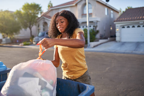 Best Professional Junk Removal  in Colfax, IL